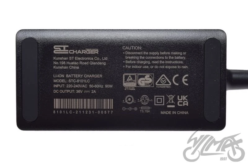 Ładowarka do akumulatora roweru elektrycznego — 36 V / 2 A — ujęcie 2