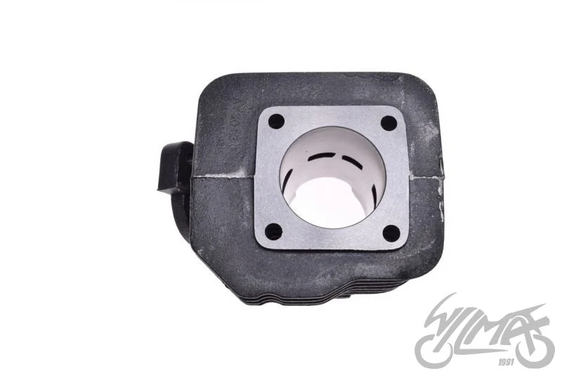 Cylinder 60 cm³ do Hondy, oznaczenie 44,00 — AY3009 — ujęcie 4