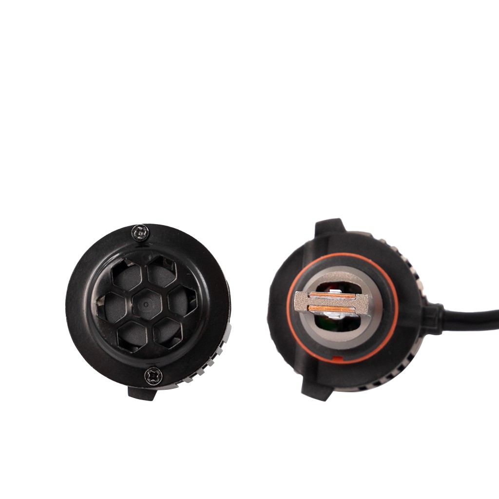 Żarówka LED HB3 12 V 40 W 5700K, 2 szt. M-Tech LSPRONG5 — ujęcie 4