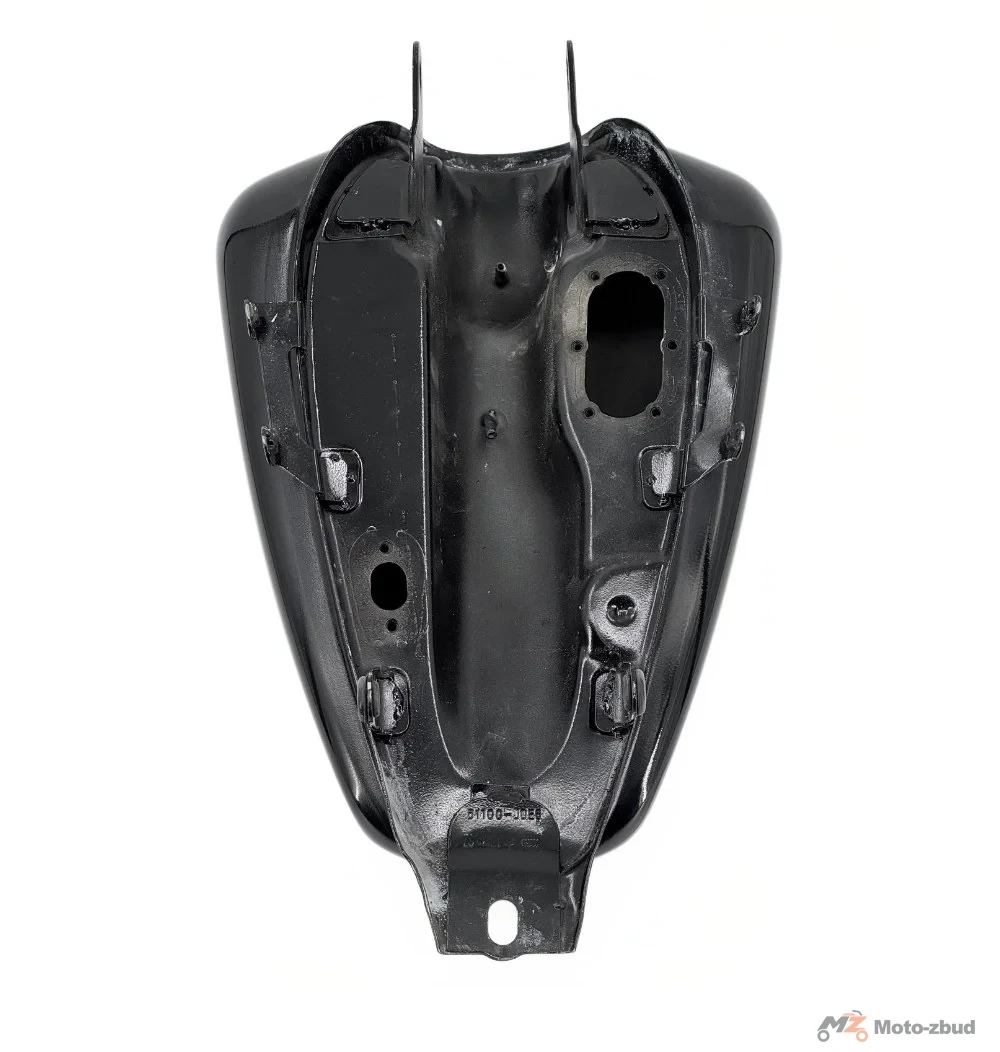Junak M12 125 cm³ zbiornik paliwa czarny połysk (bez pasków) (pompa 6 śrub) (bez nalepek "Junak") — ujęcie 4