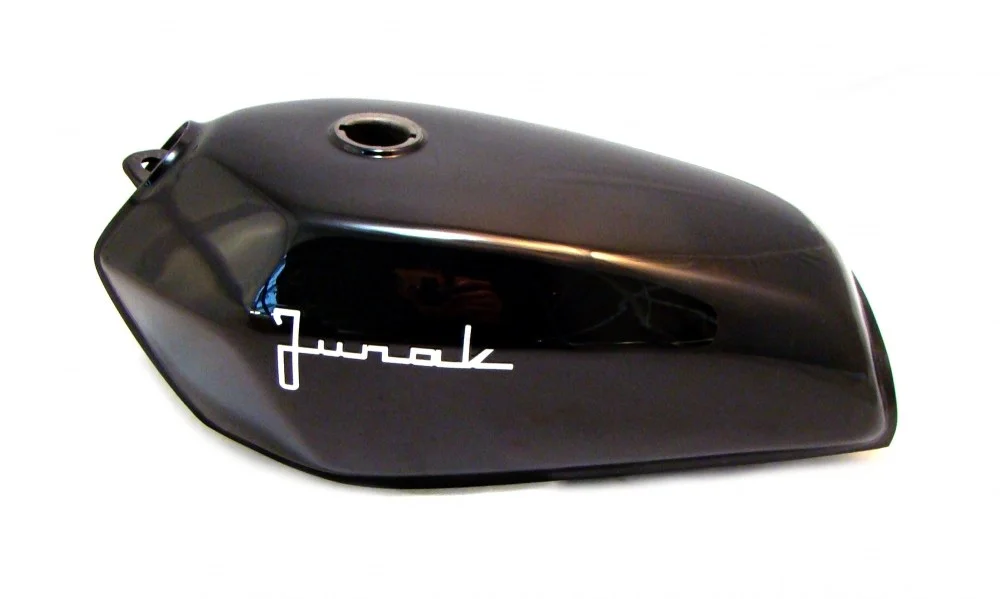 Junak M11 Cafe 125 cm³ zbiornik paliwa czarny połysk (kranik) (bez miernika) (Euro III) (2016) — ujęcie 1