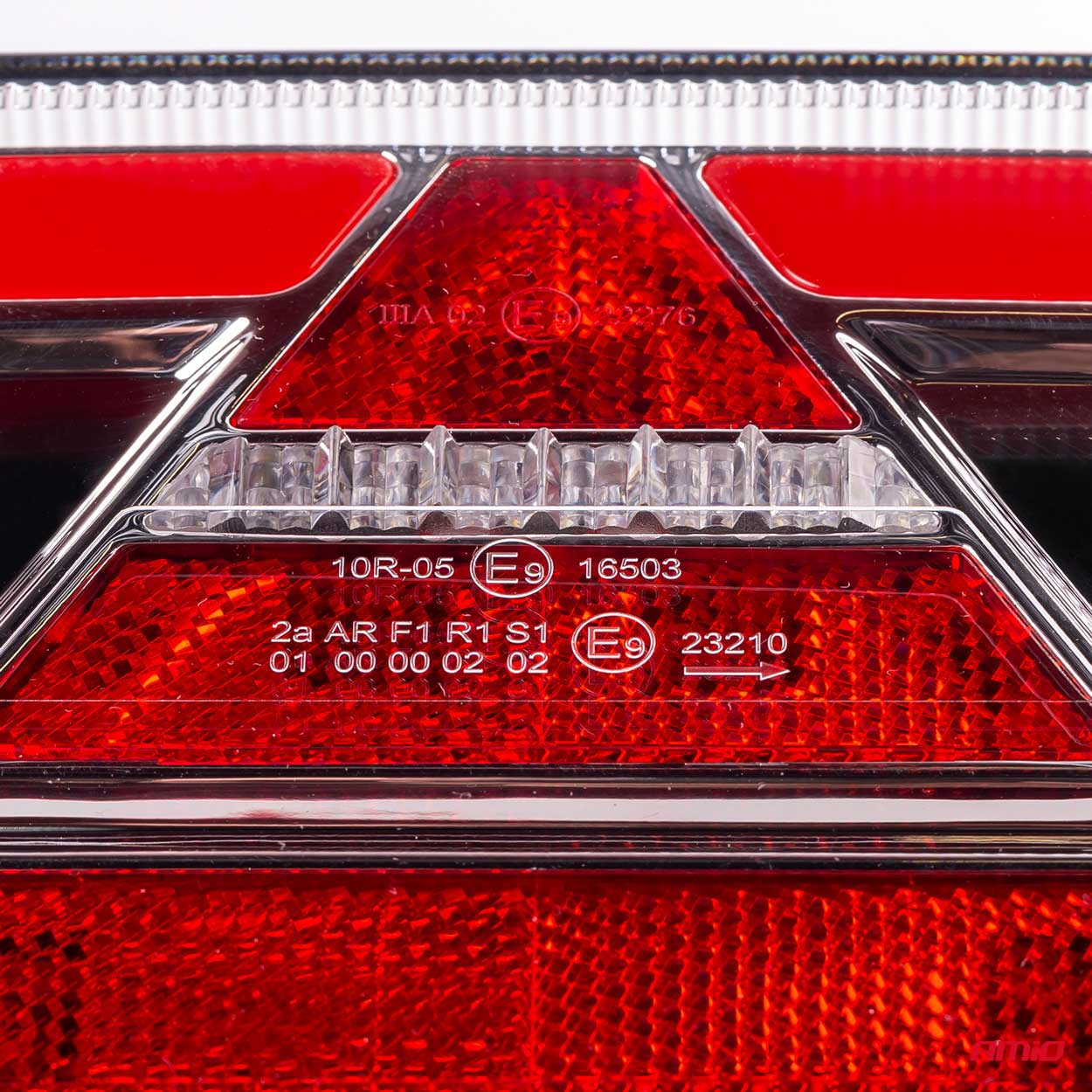 Lampa tylna zespolona LED RCL-03-R dynamiczna prawa — ujęcie 5