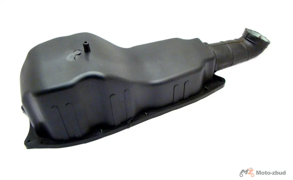Junak M20 320 cm³ obudowa filtra powietrza (dolna) (ze złączem gumowym przepustnicy) — ujęcie 2