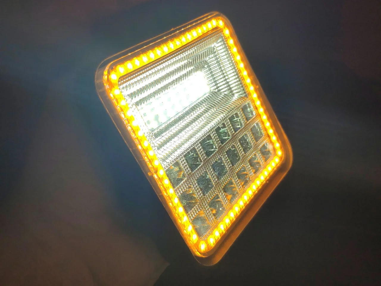Halogen / Lampa robocza / Serwisowa 12/24V 42 LED 3360 lm (2 funkcyjna) — ujęcie 3