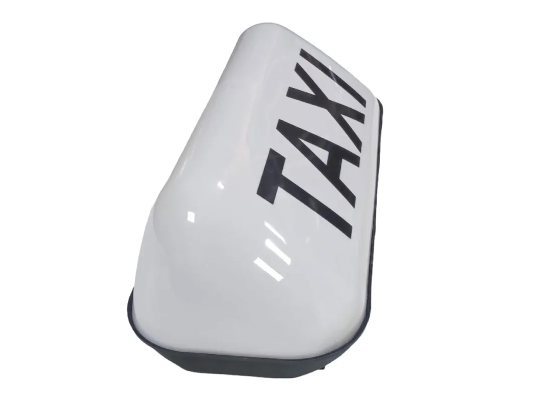 Lampa # Sygnalizator # Znak TAXI - na magnes BIAŁY z wtyczką zapalniczki — ujęcie 5