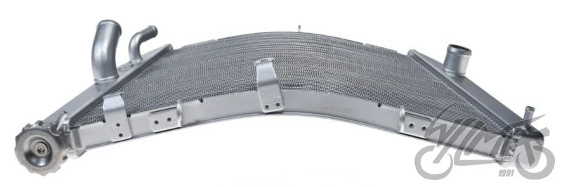 Chłodnica cieczy do Suzuki GSX-R600 / GSX-R750 2006–2011 — ujęcie 4