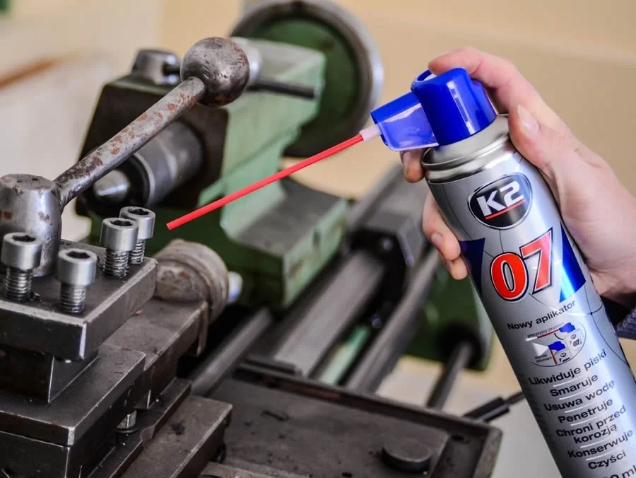 K2 07 produkt wielozadaniowy smaruje, czyści, penetruje 400ml — ujęcie 6