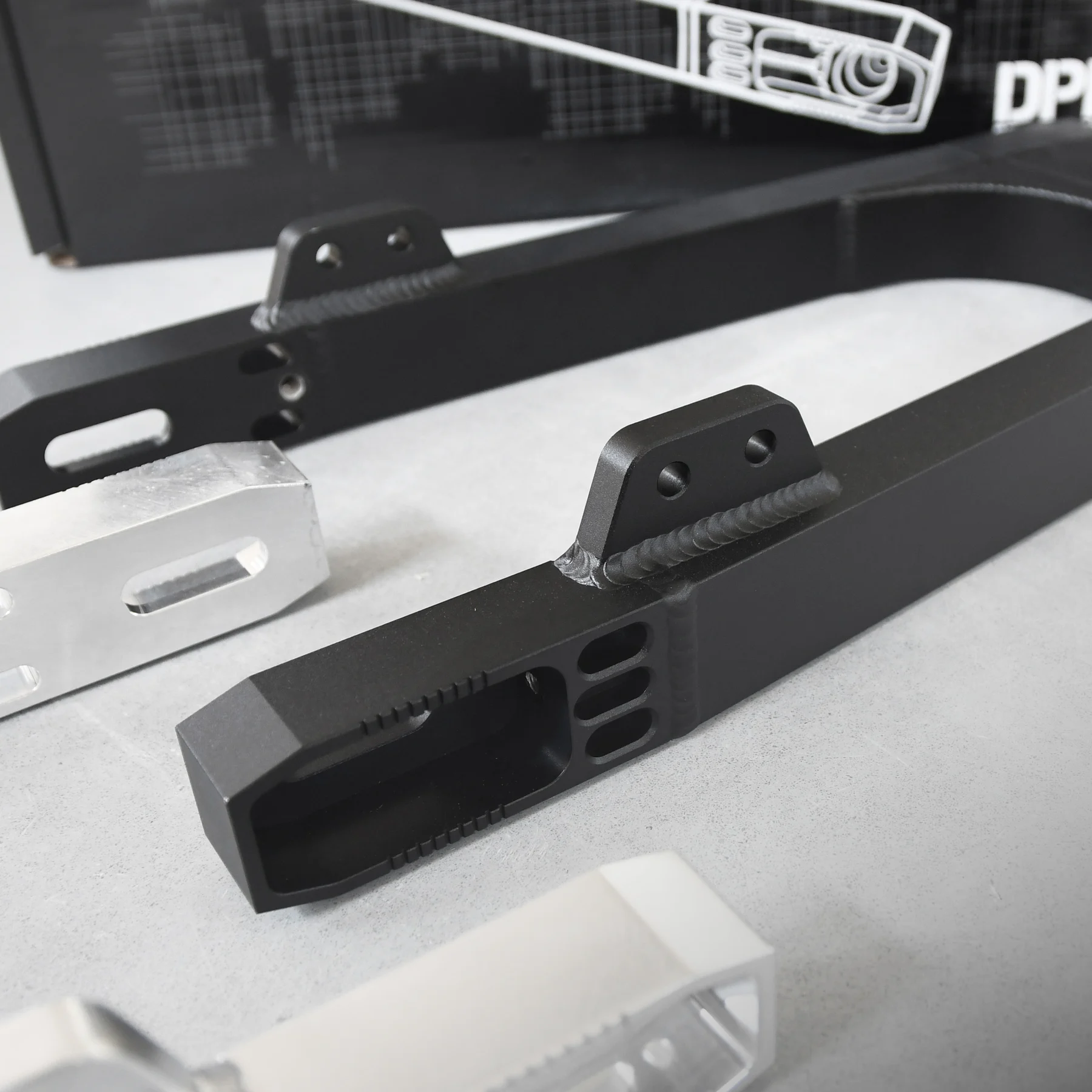 Wahacz Simson S51 aluminium CNC premium +30 mm czarny mat kpl. DPR Performance — ujęcie 11