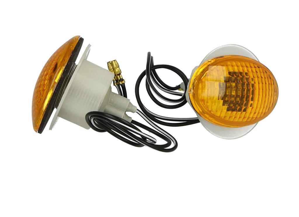 Kierunkowskaz kompletny 2 szt. uniwersalne/motocykl MLINE ST-8106 — ujęcie 3