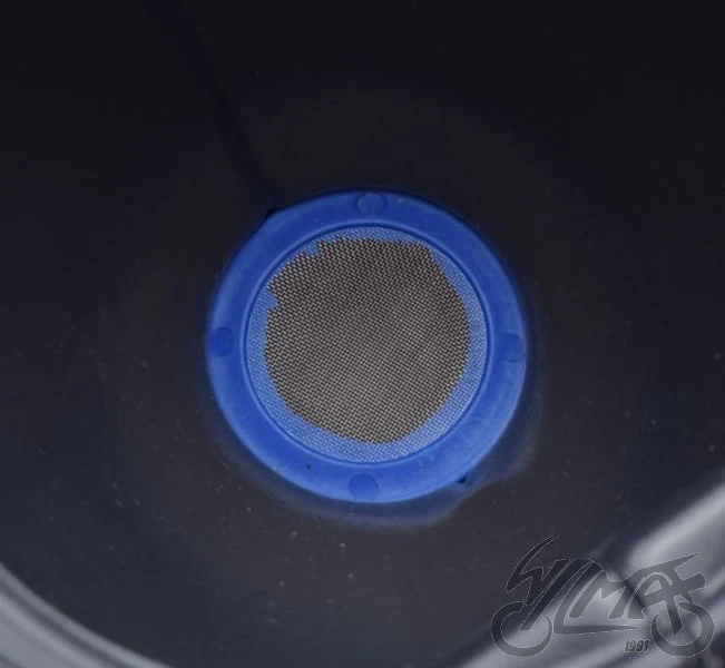 Lejek plastikowy delfin — ujęcie 3