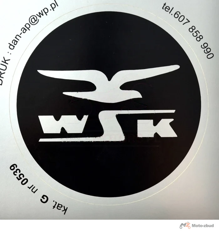 Naklejka WSK okrągła czerń srebrny PL